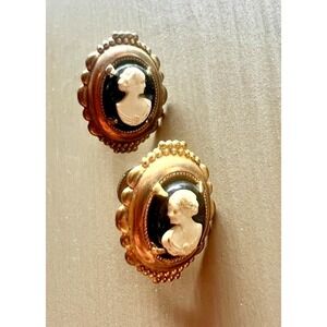 Vintage Cameo Earrings‎ Screwback Gold Black Classic Cameo Silhouette Carved Mid